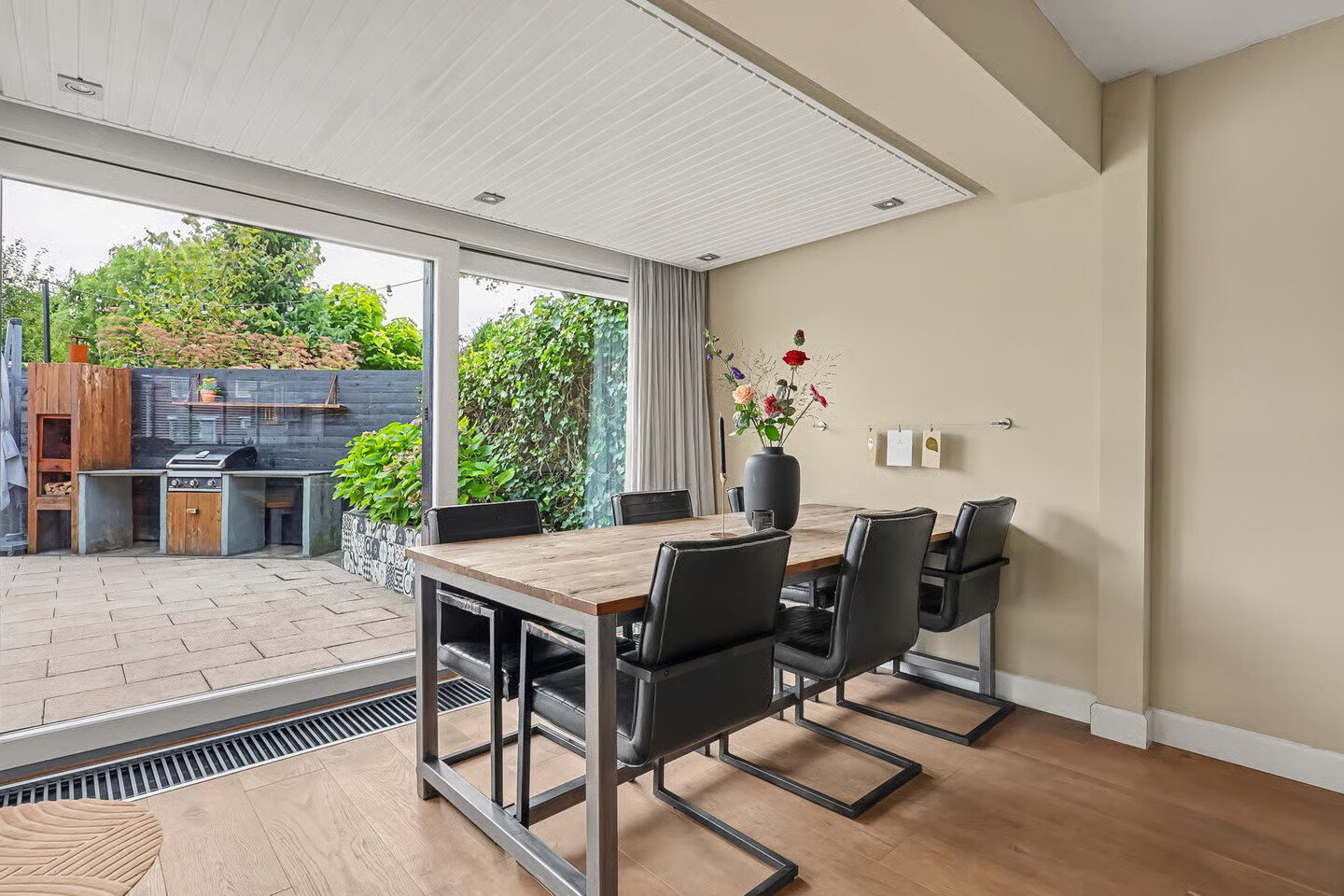 Tussenwoning te koop: Hofstedeweg 140, Enschede
