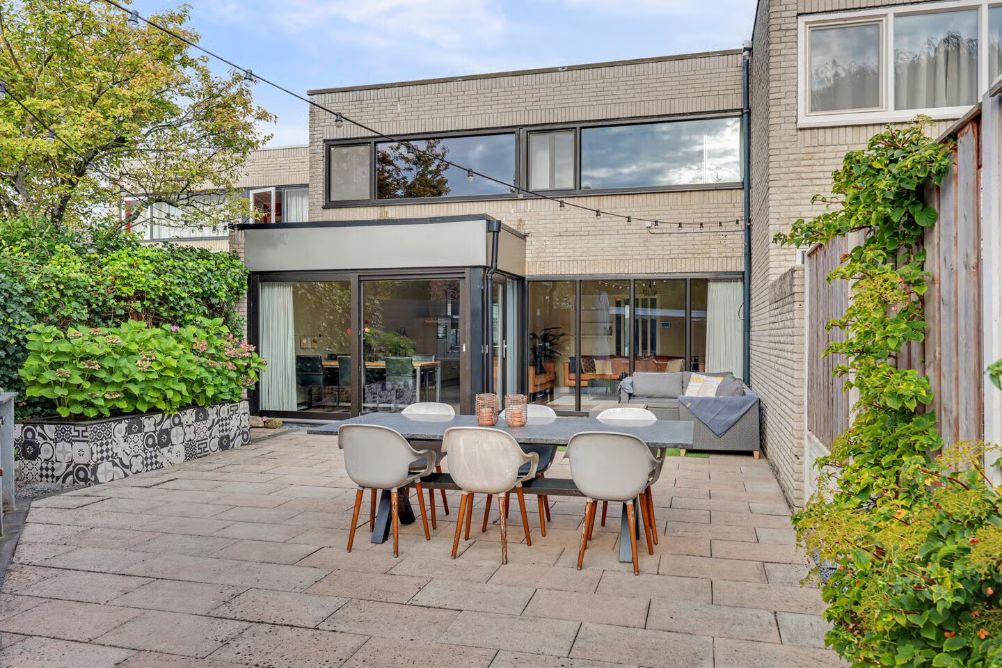 Tussenwoning te koop: Hofstedeweg 140, Enschede