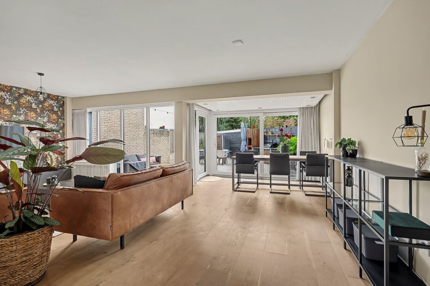 Tussenwoning te koop: Hofstedeweg 140, Enschede