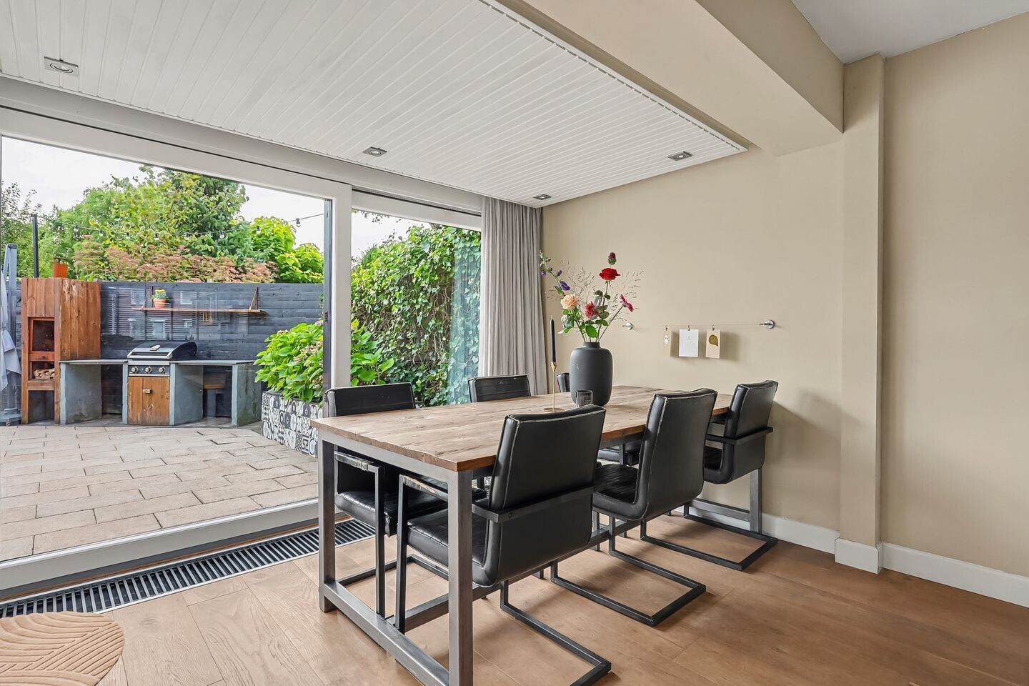 Tussenwoning te koop: Hofstedeweg 140, Enschede
