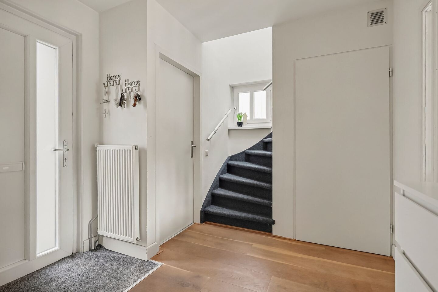 Tussenwoning te koop: Hofstedeweg 140, Enschede