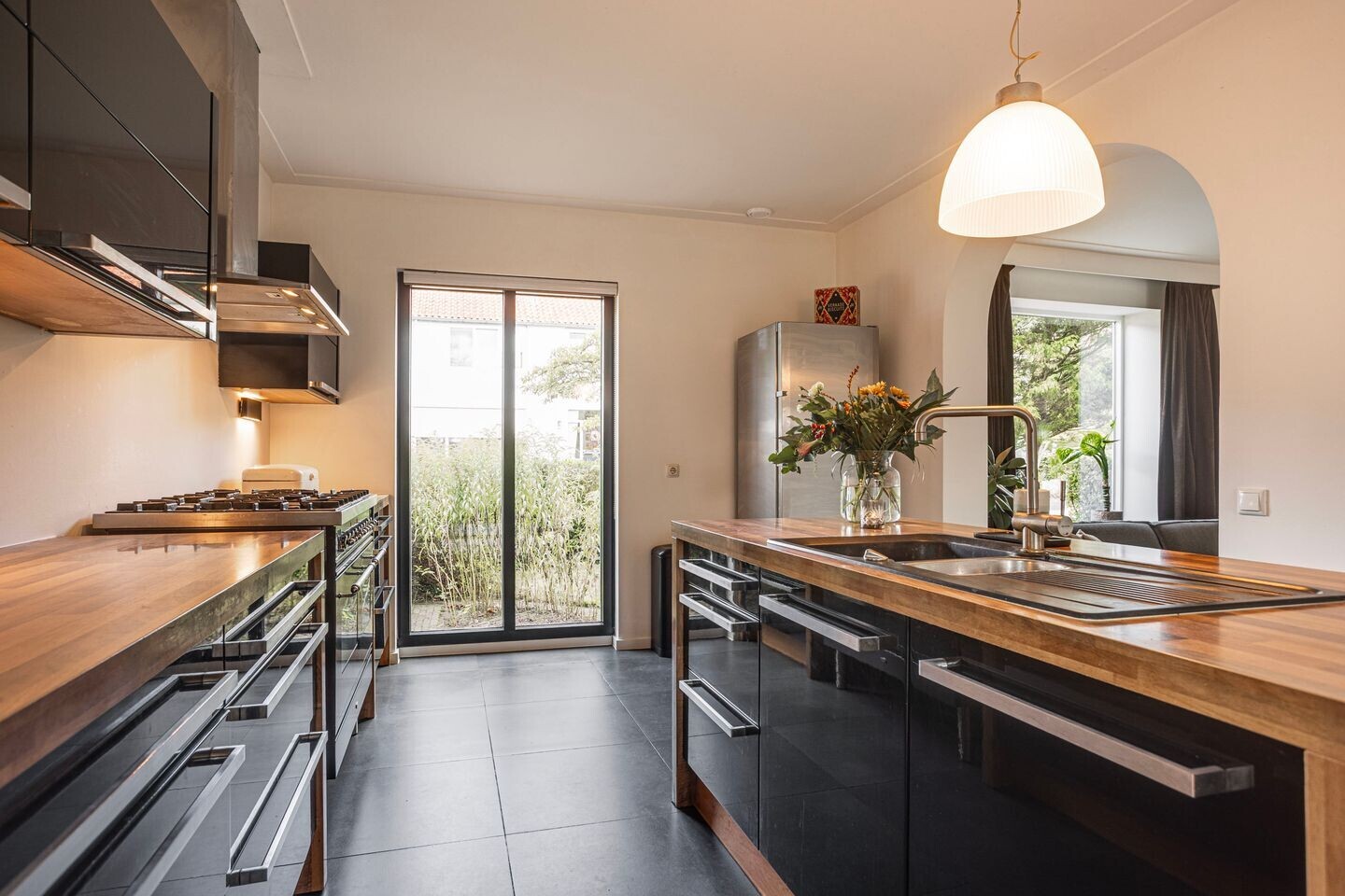 Hoekwoning te koop: hofstedeweg 204, Enschede
