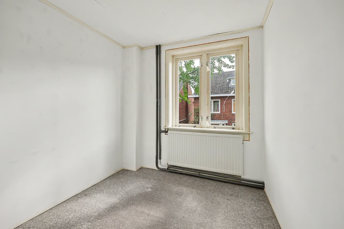 Twee-onder-één-kap te koop: Van Heutzplein 14, Enschede