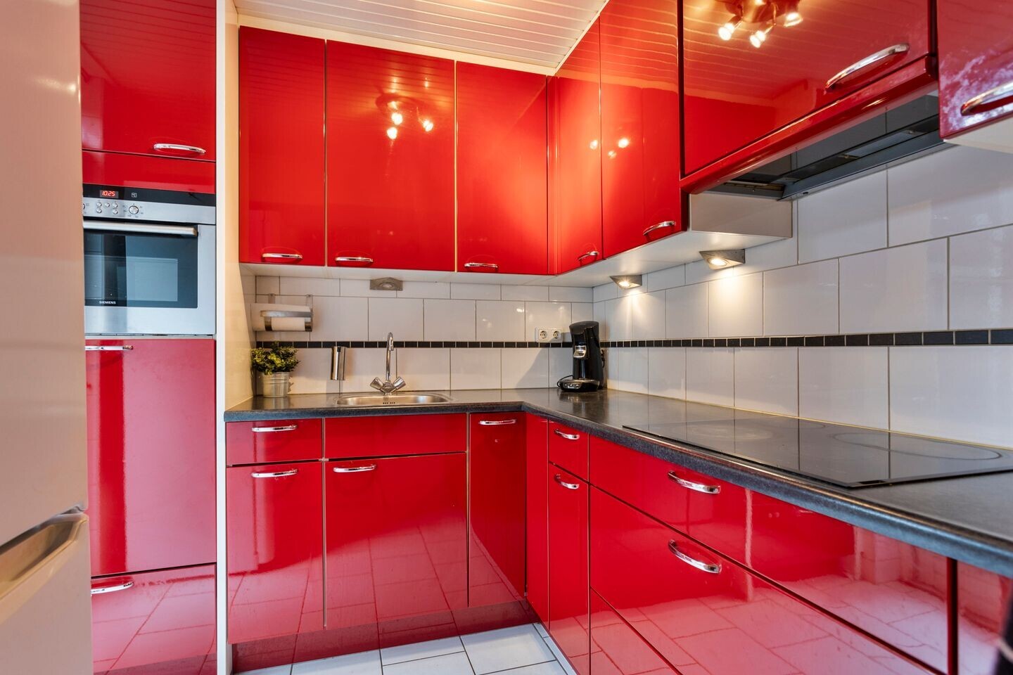 Twee-onder-één-kap te koop: Preangerstraat 25, Enschede