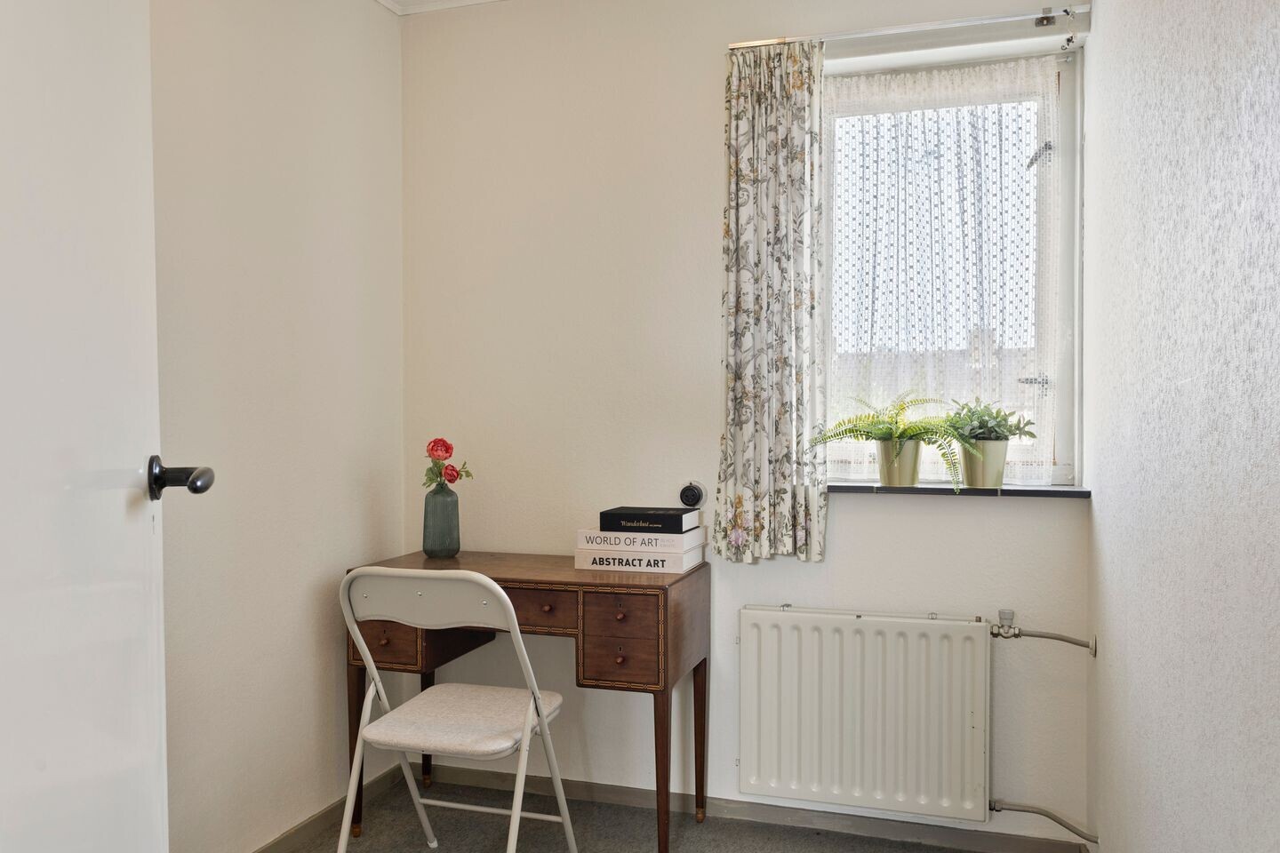 Tussenwoning te koop: Olympialaan 33, Enschede