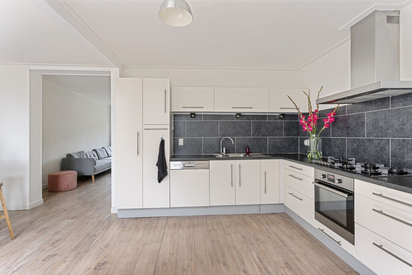 Tussenwoning te koop: Marathonstraat 23, Enschede