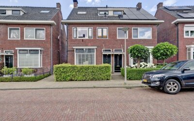 Palembangstraat 18