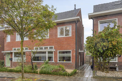 Niasstraat 8