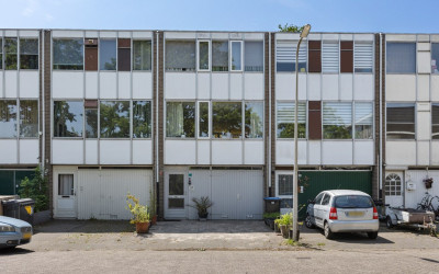 Ahuislanden 27