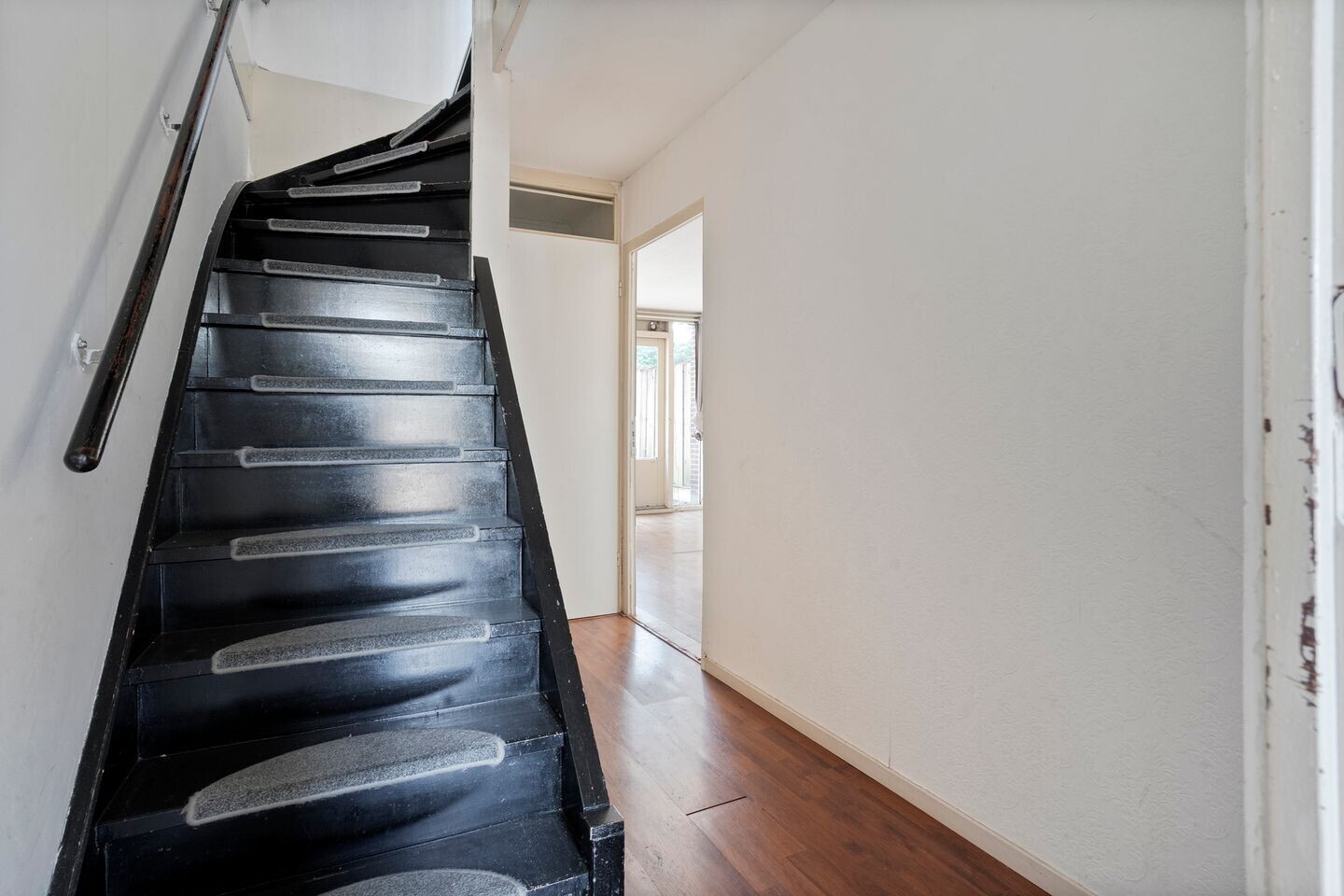 Tussenwoning te koop: Auskamplanden 217, Enschede