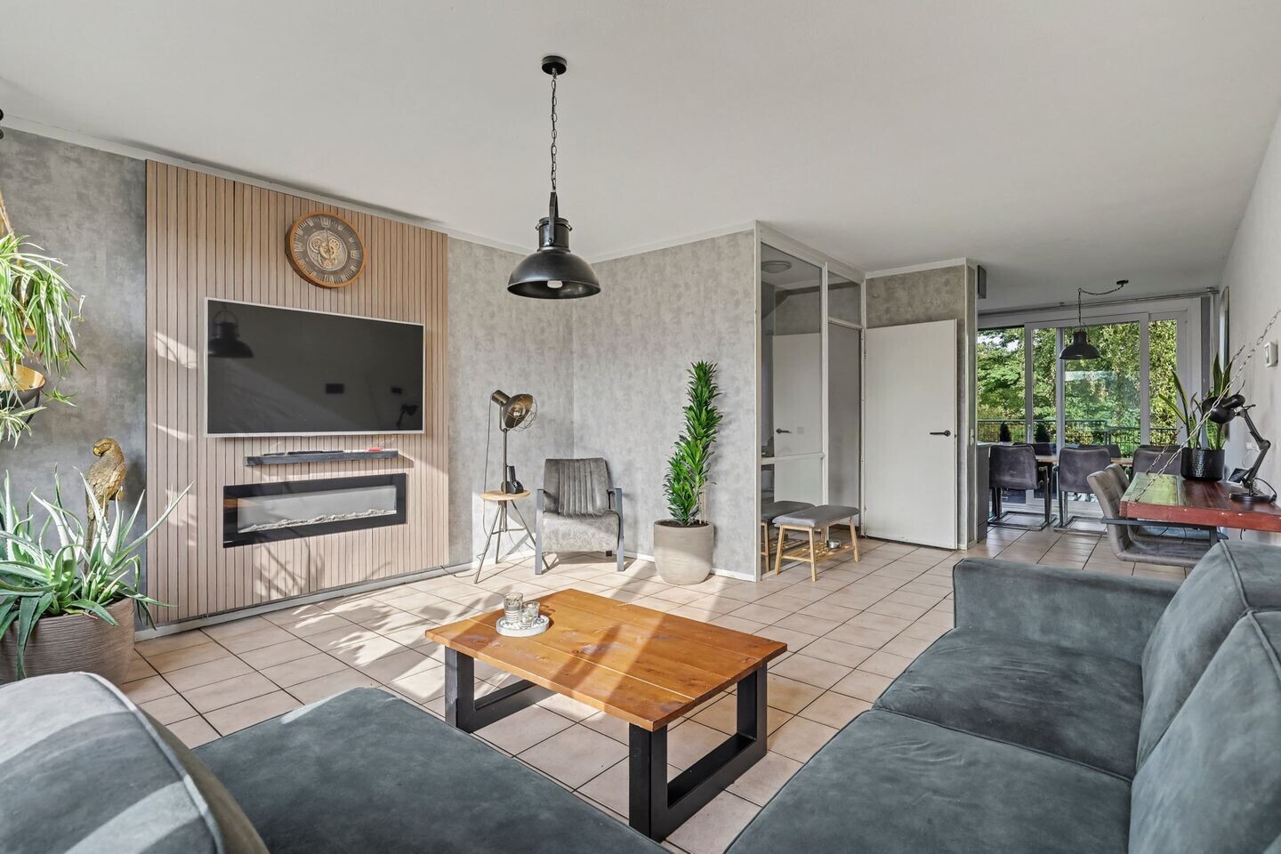 Tussenwoning te koop: Hanenberglanden 506, Enschede
