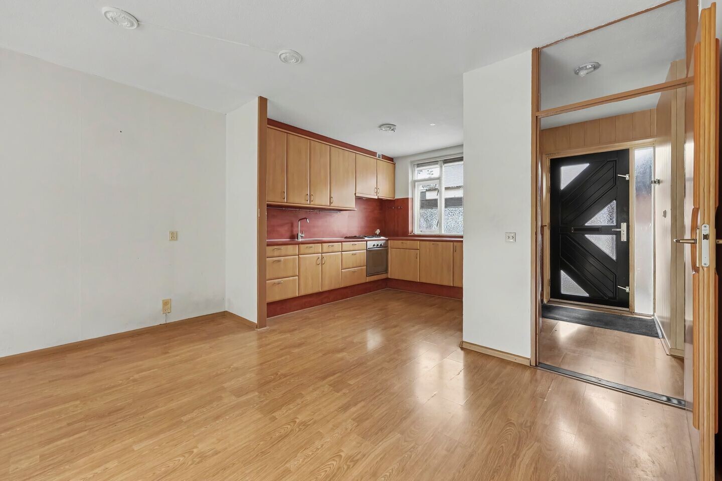 Tussenwoning te koop: Walkottelanden 102, Enschede
