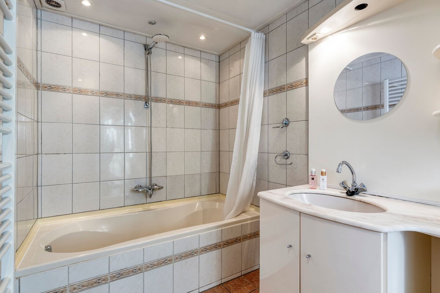 Hoekwoning te koop: Ypkemeulestraat 113, Enschede