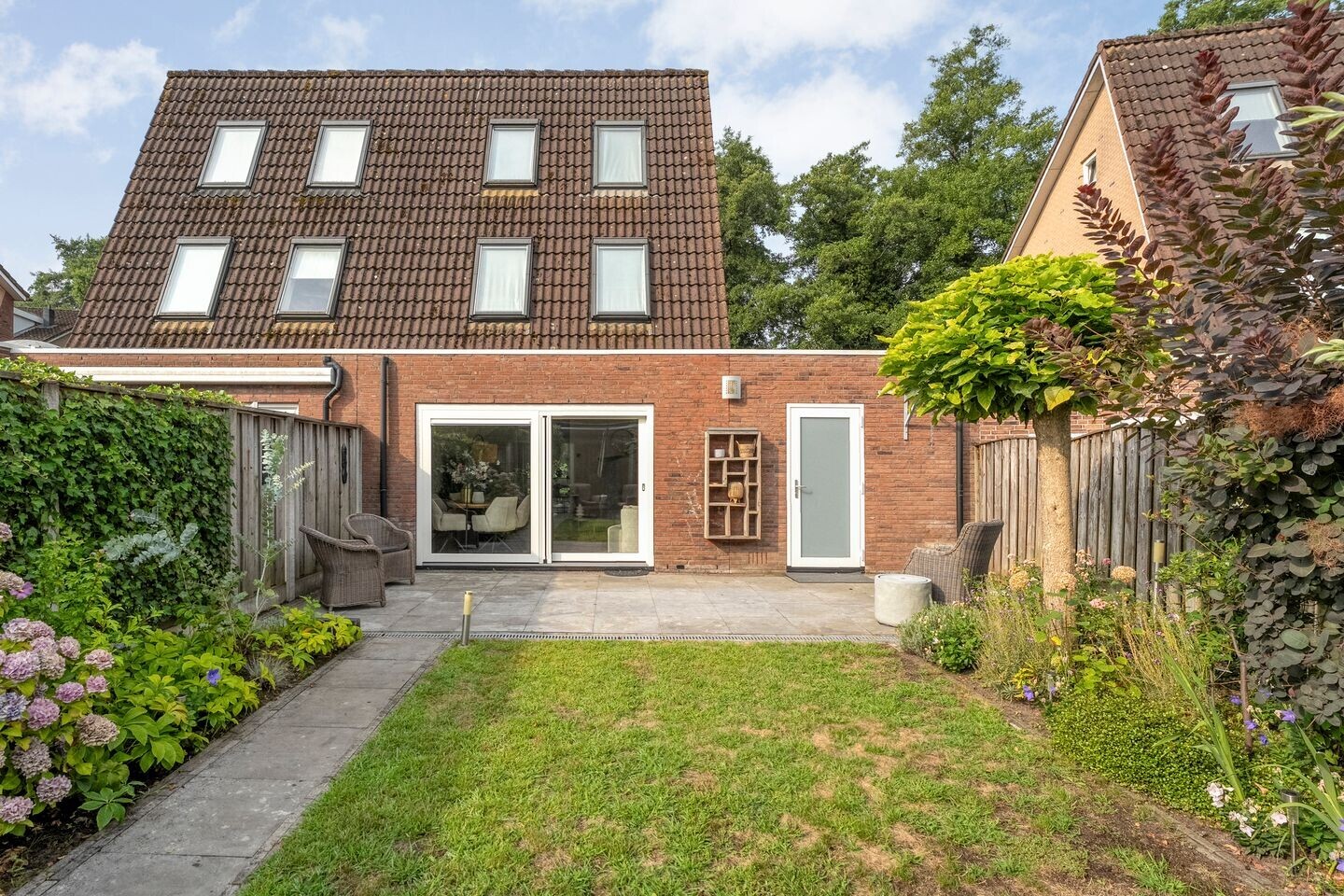 Hoekwoning te koop: Mastbos 110, Enschede