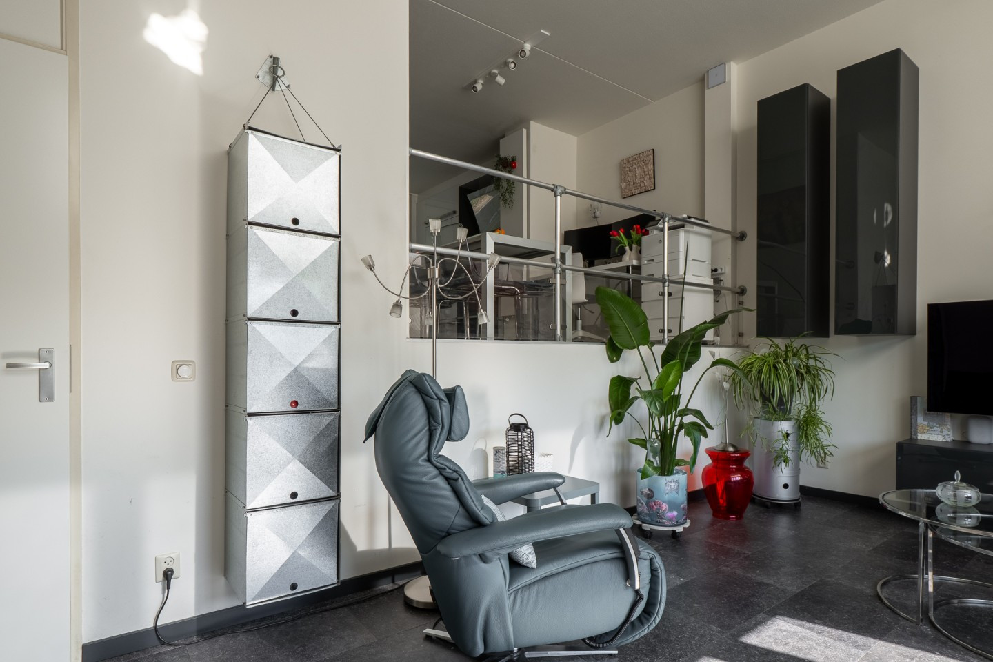 Hoekwoning te koop: Theresastraat 15, Enschede