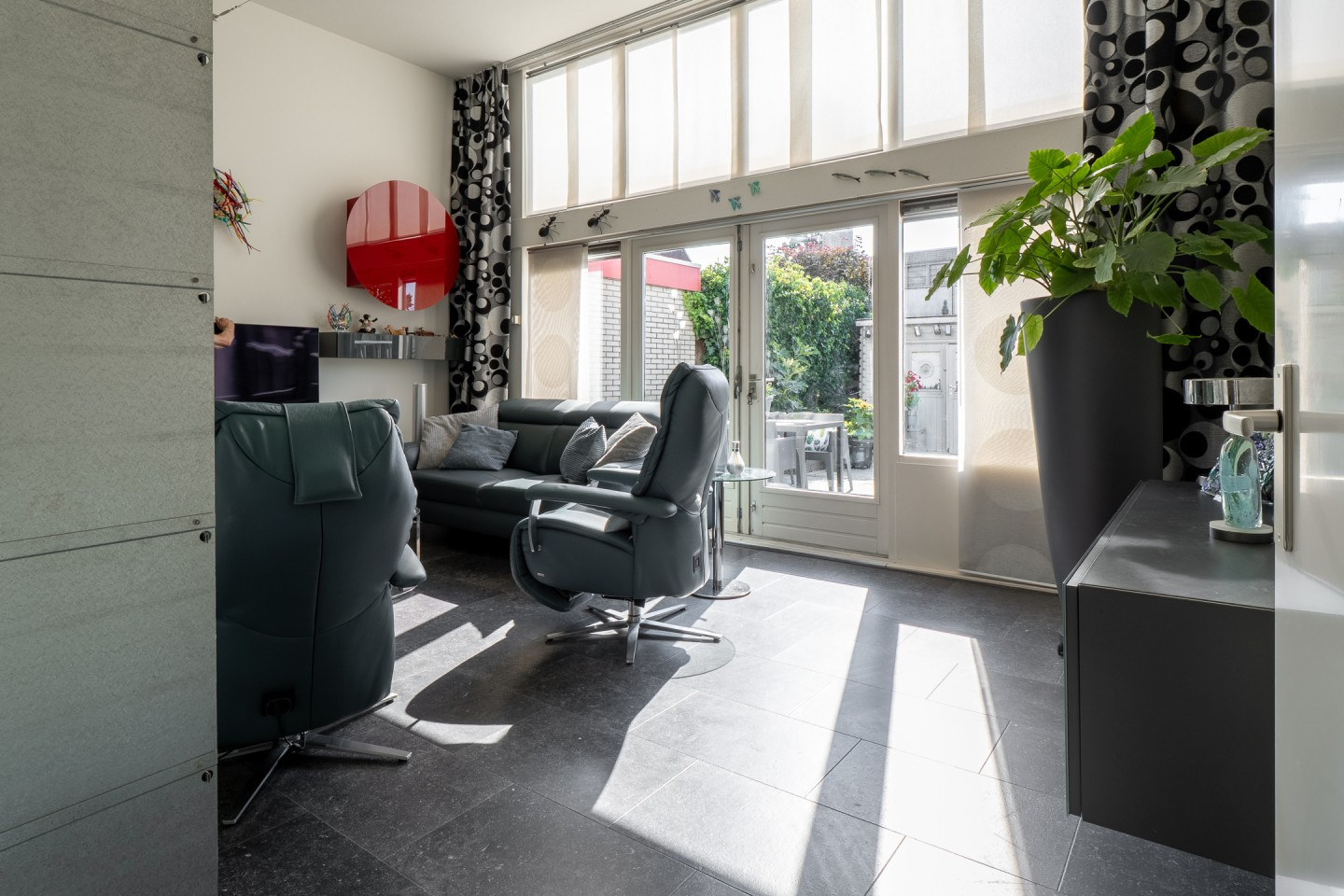 Hoekwoning te koop: Theresastraat 15, Enschede