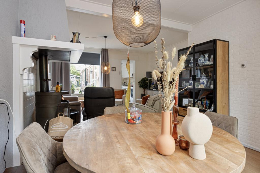 Hoekwoning te koop: Mariastraat 11, Enschede
