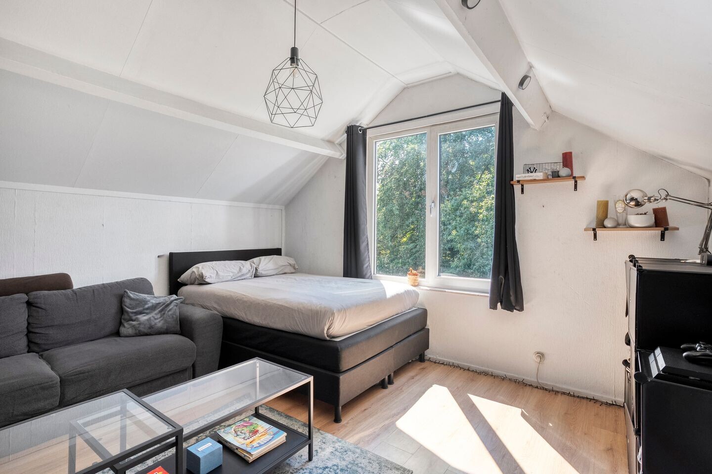 Twee-onder-één-kap te koop: Herikebrink 63, Enschede