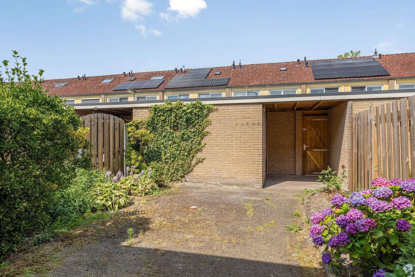 Tussenwoning te koop: Langelobrink 32, Enschede