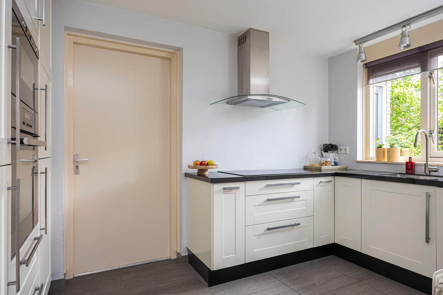 Tussenwoning te koop: Sparrendaal 61, Enschede