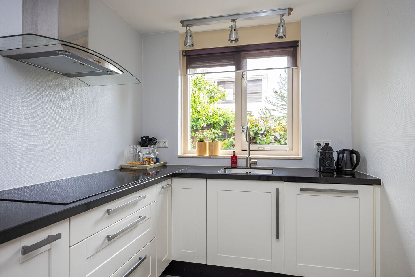Tussenwoning te koop: Sparrendaal 61, Enschede