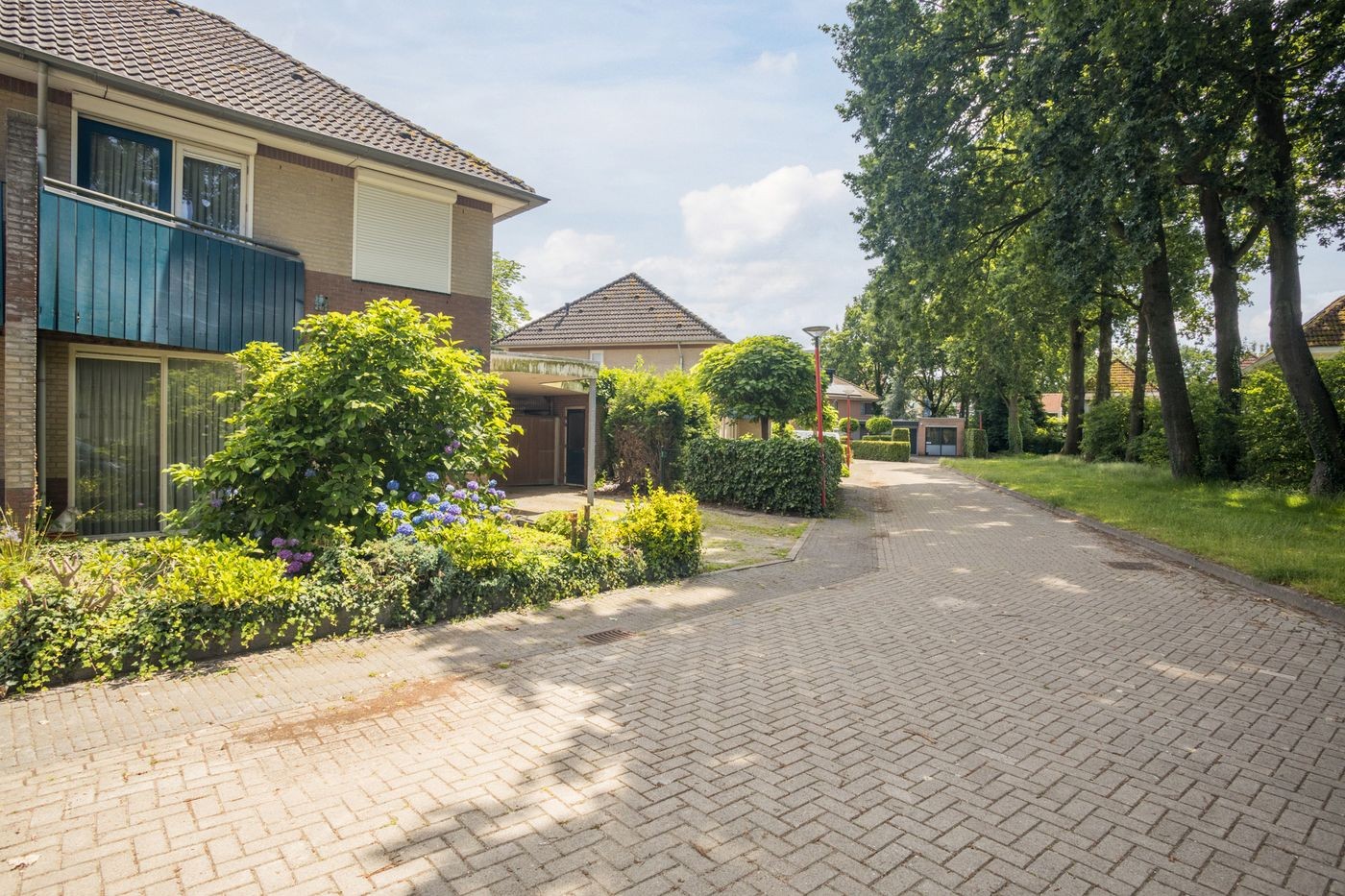 Twee-onder-één-kap te koop: Zijpendaal 21, Enschede
