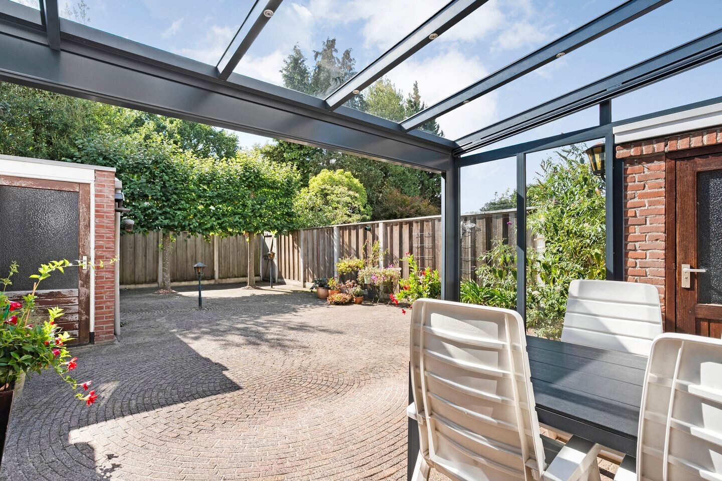 Tussenwoning te koop: Willem Kalfstraat 17, Enschede