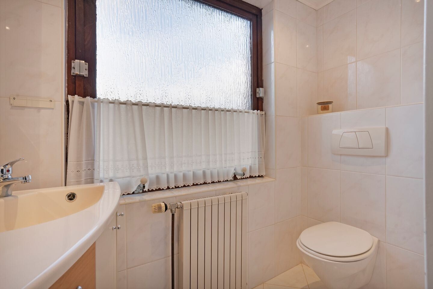 Tussenwoning te koop: Willem Kalfstraat 17, Enschede