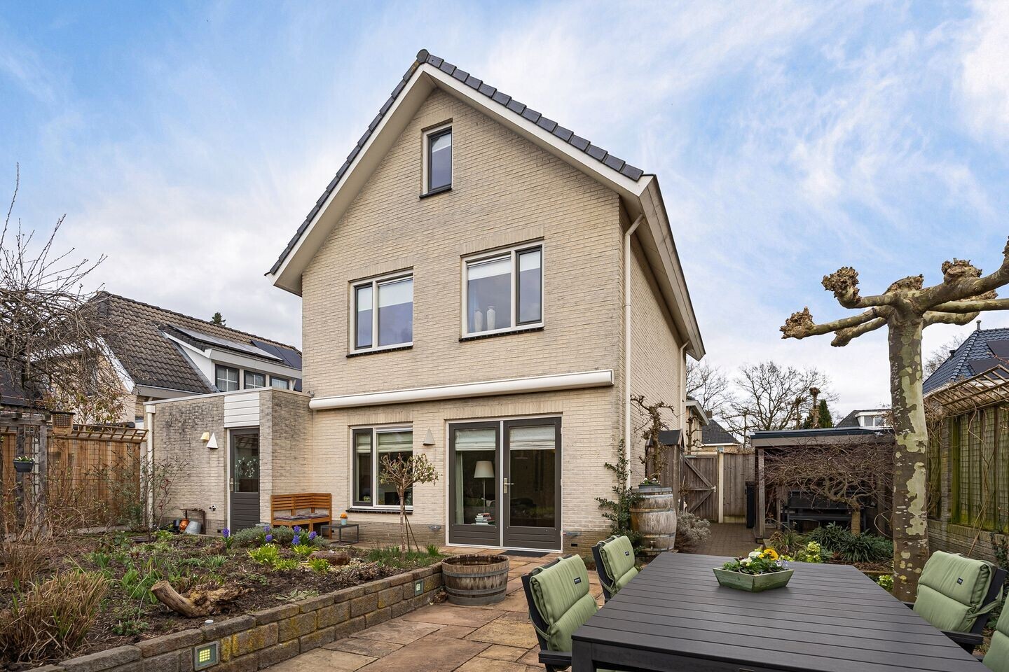 Vrijstaande woning te koop: Clara Peeterslaan 14, Enschede