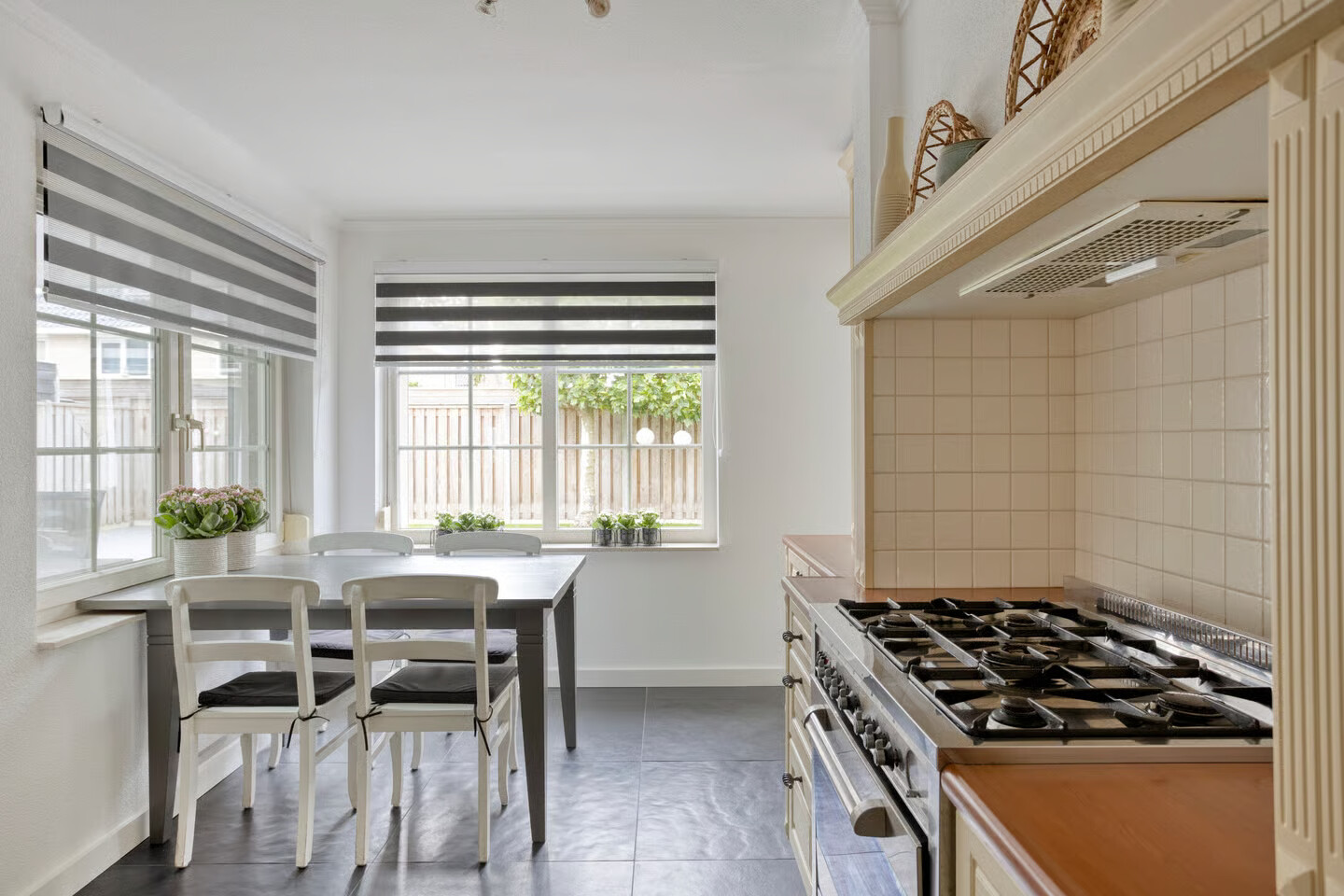 Vrijstaande woning te koop: Clara Peeterslaan 21, Enschede