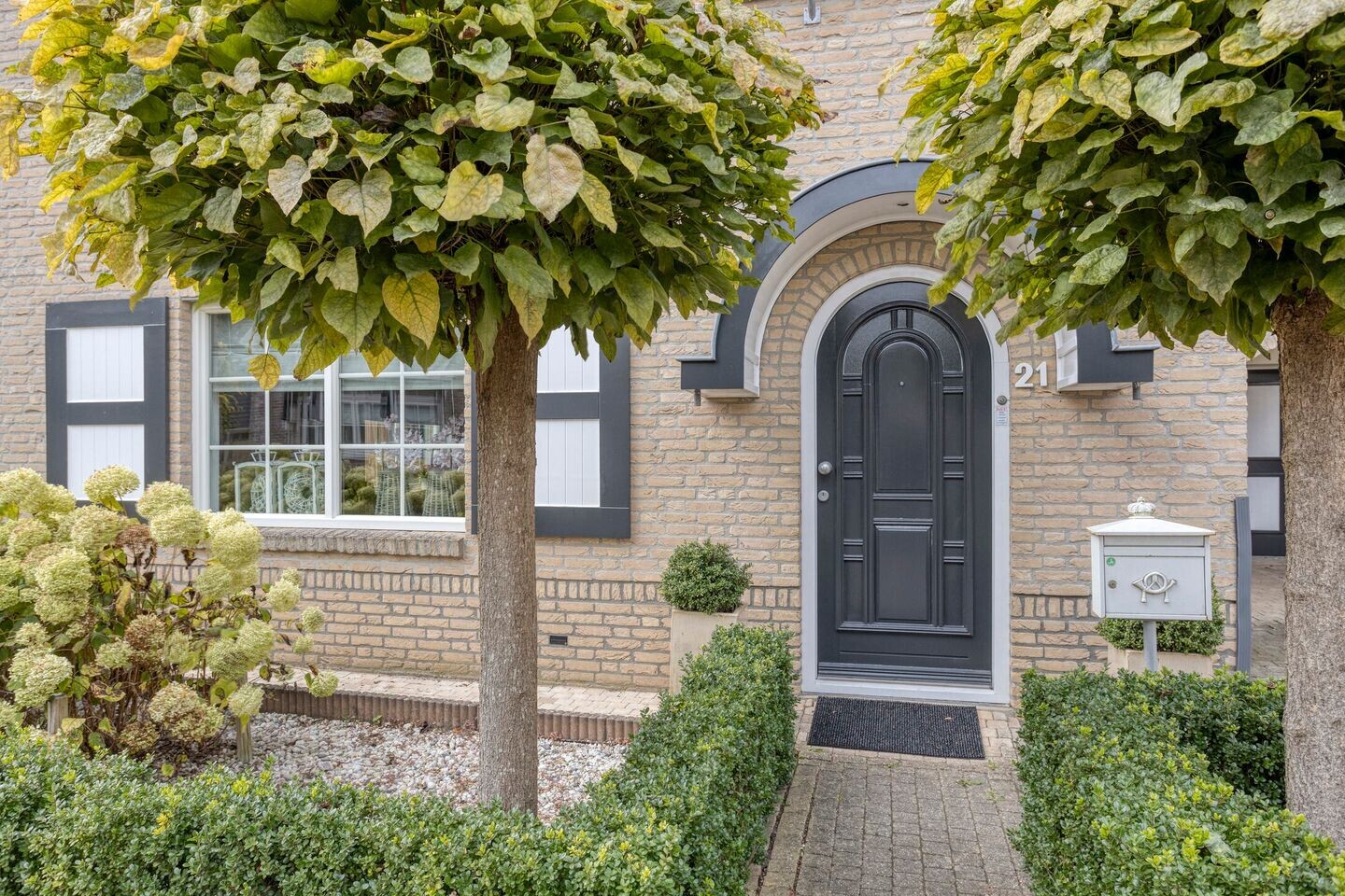 Vrijstaande woning te koop: Clara Peeterslaan 21, Enschede
