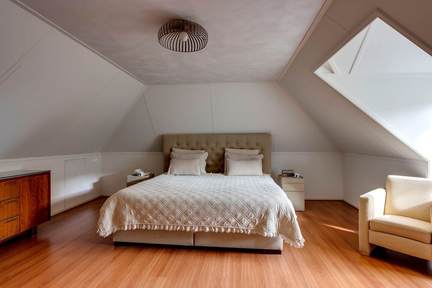 Vrijstaande woning te koop: Clara Peeterslaan 8, Enschede