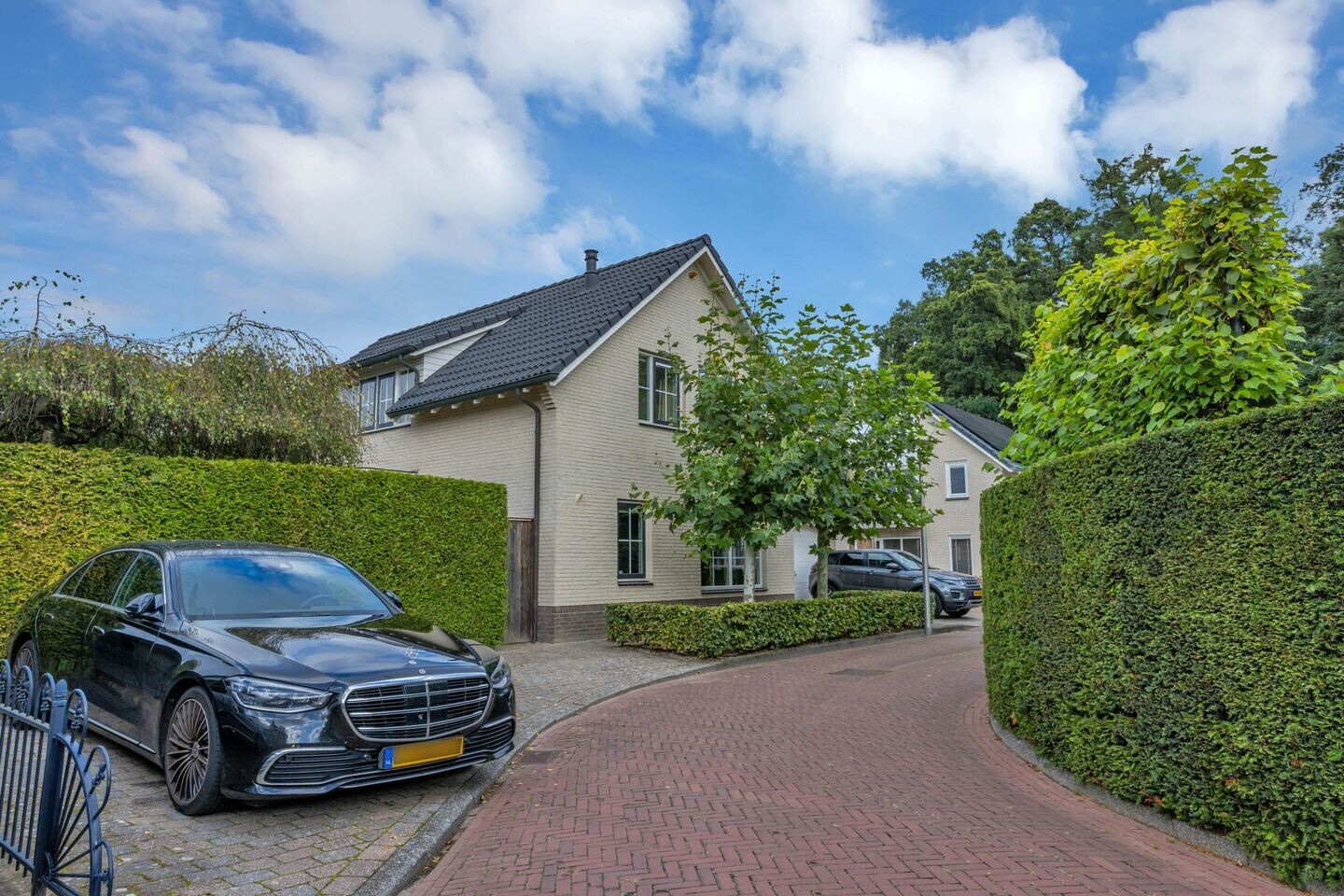 Vrijstaande woning te koop: Clara Peeterslaan 8, Enschede