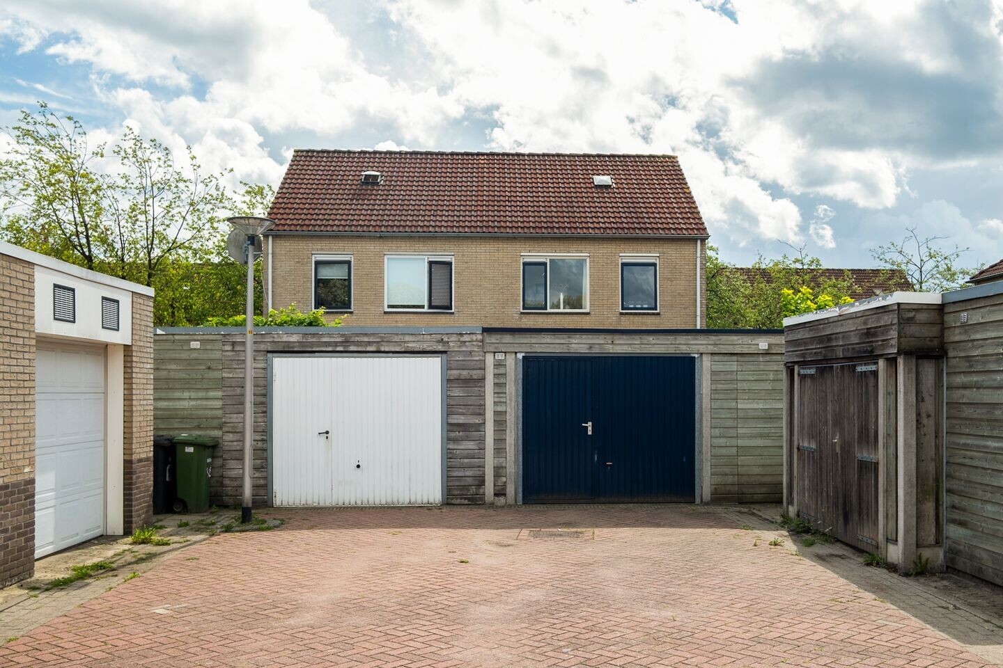 Twee-onder-één-kap te koop: Gerard Terborghstraat 62, Enschede