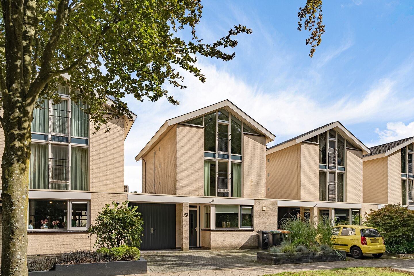 Tussenwoning te koop: Ferdinand Bolstraat 73, Enschede