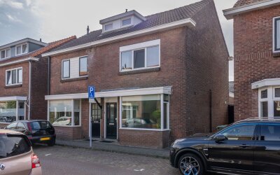 Esdoornstraat 25