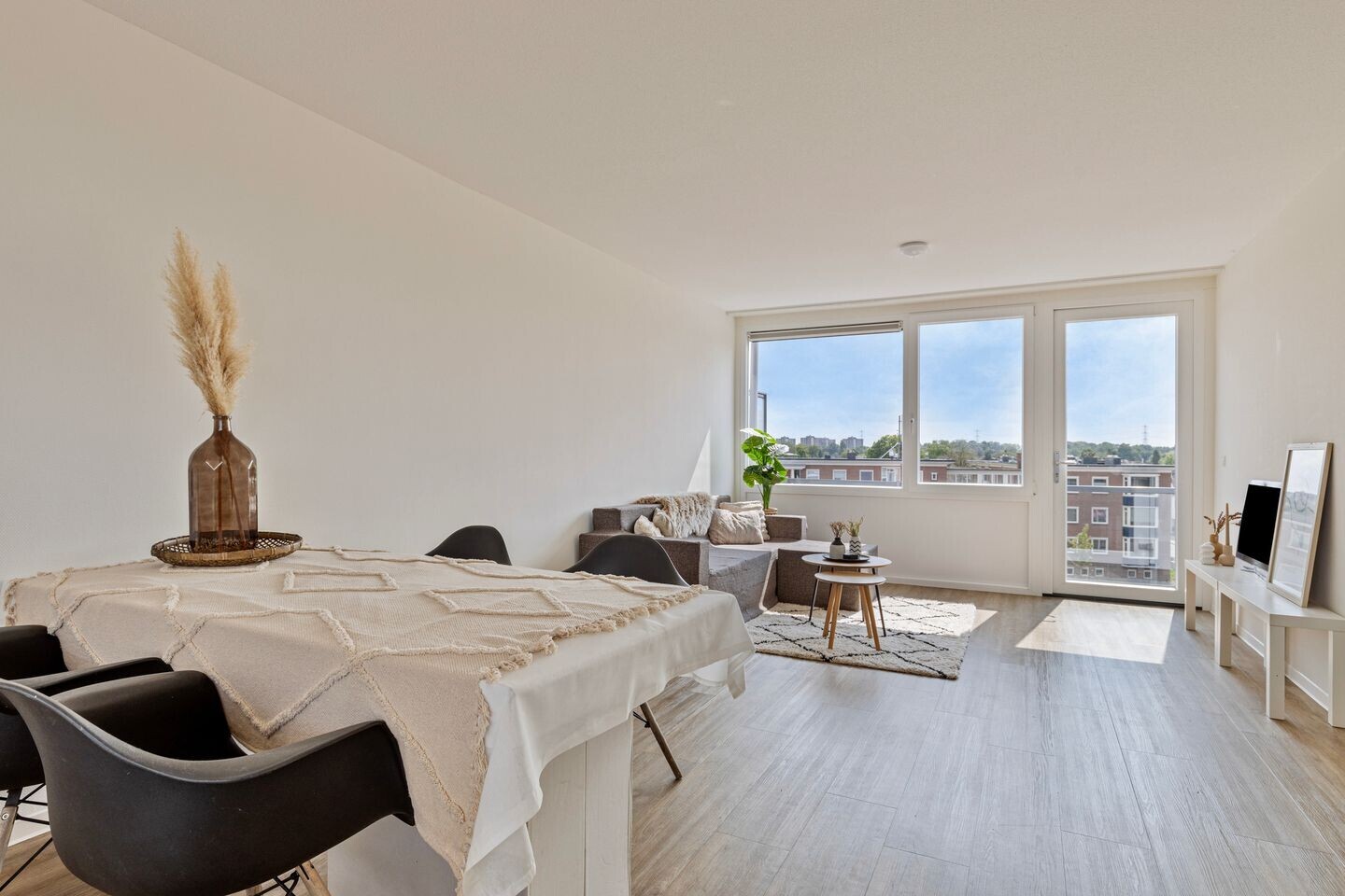 Appartement te koop: Oogstplein 42, Enschede