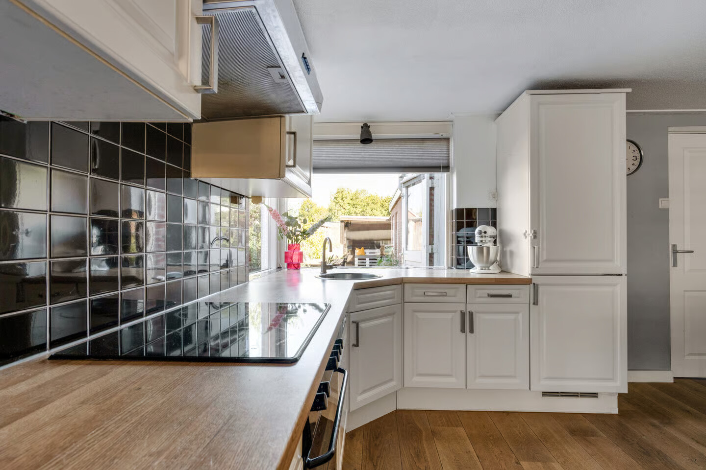 Hoekwoning te koop: Goudenregenstraat 16, Enschede