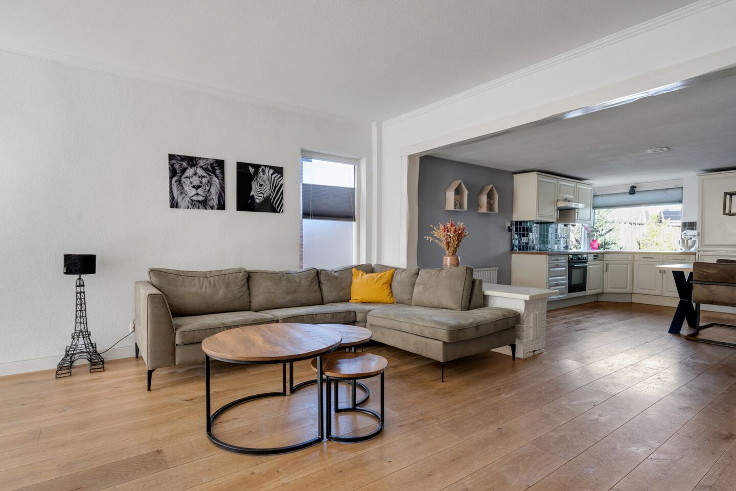 Hoekwoning te koop: Goudenregenstraat 16, Enschede