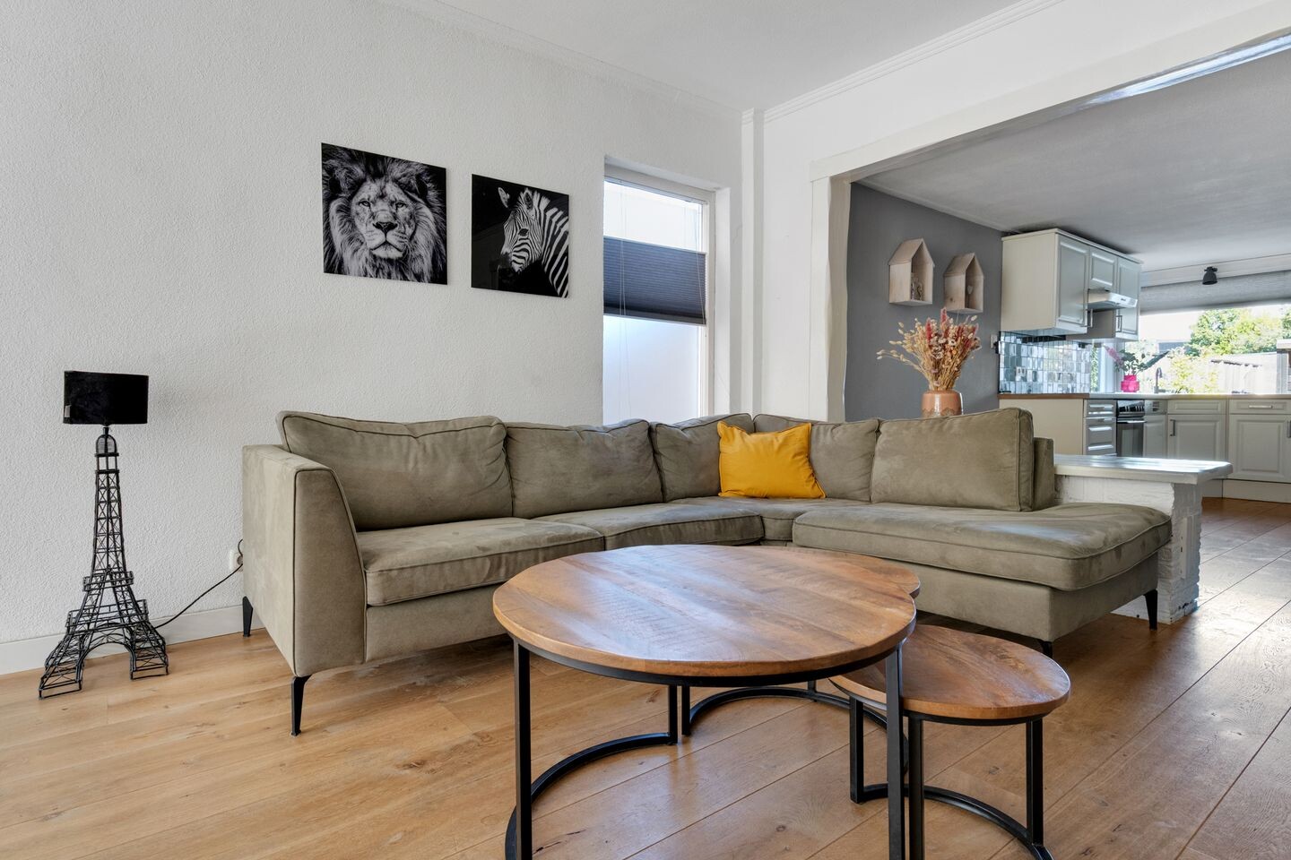 Hoekwoning te koop: Goudenregenstraat 16, Enschede