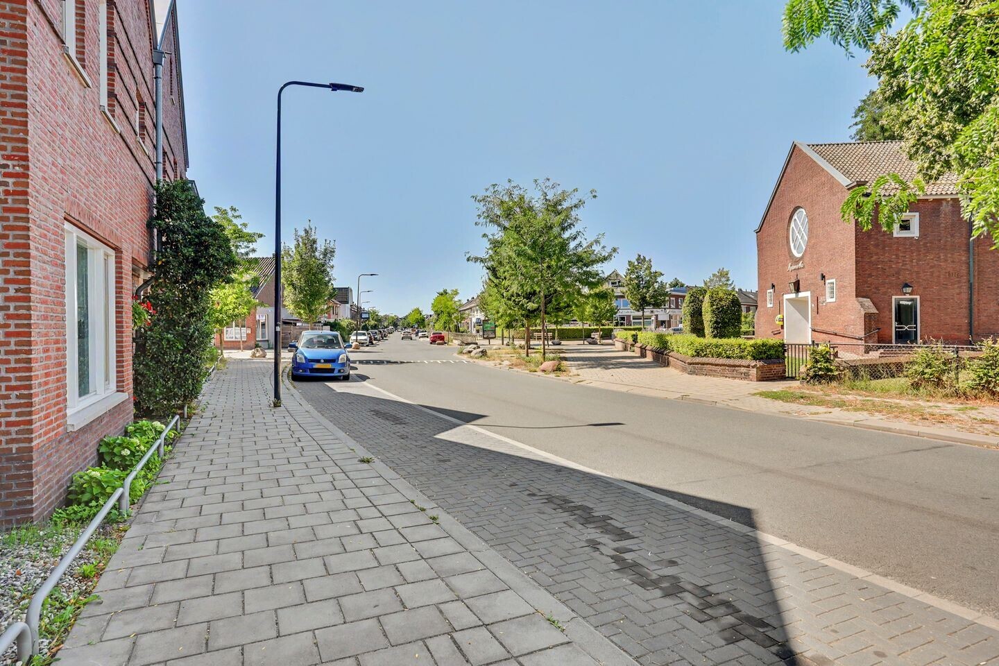 Hoekwoning te koop: Tweede Emmastraat 77, Enschede