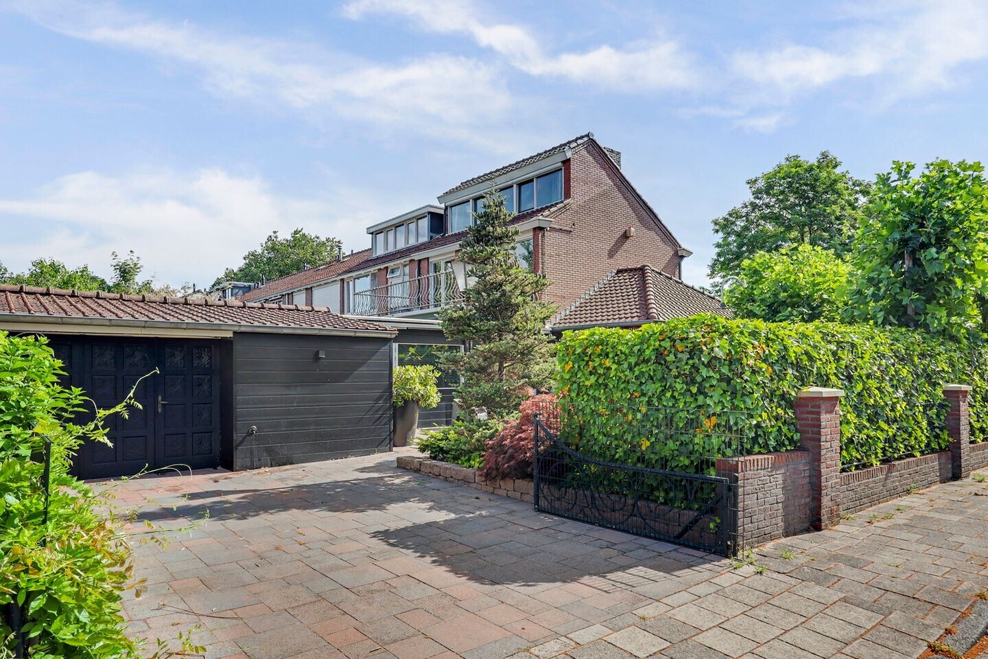 Hoekwoning te koop: Wethouder Nijhuisstraat 20, Enschede
