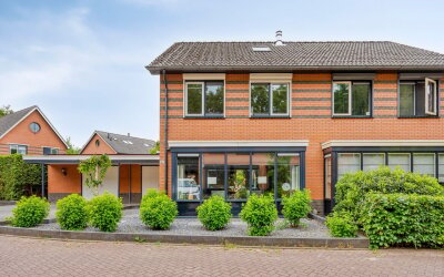 Sientje van Houtenlaan 42