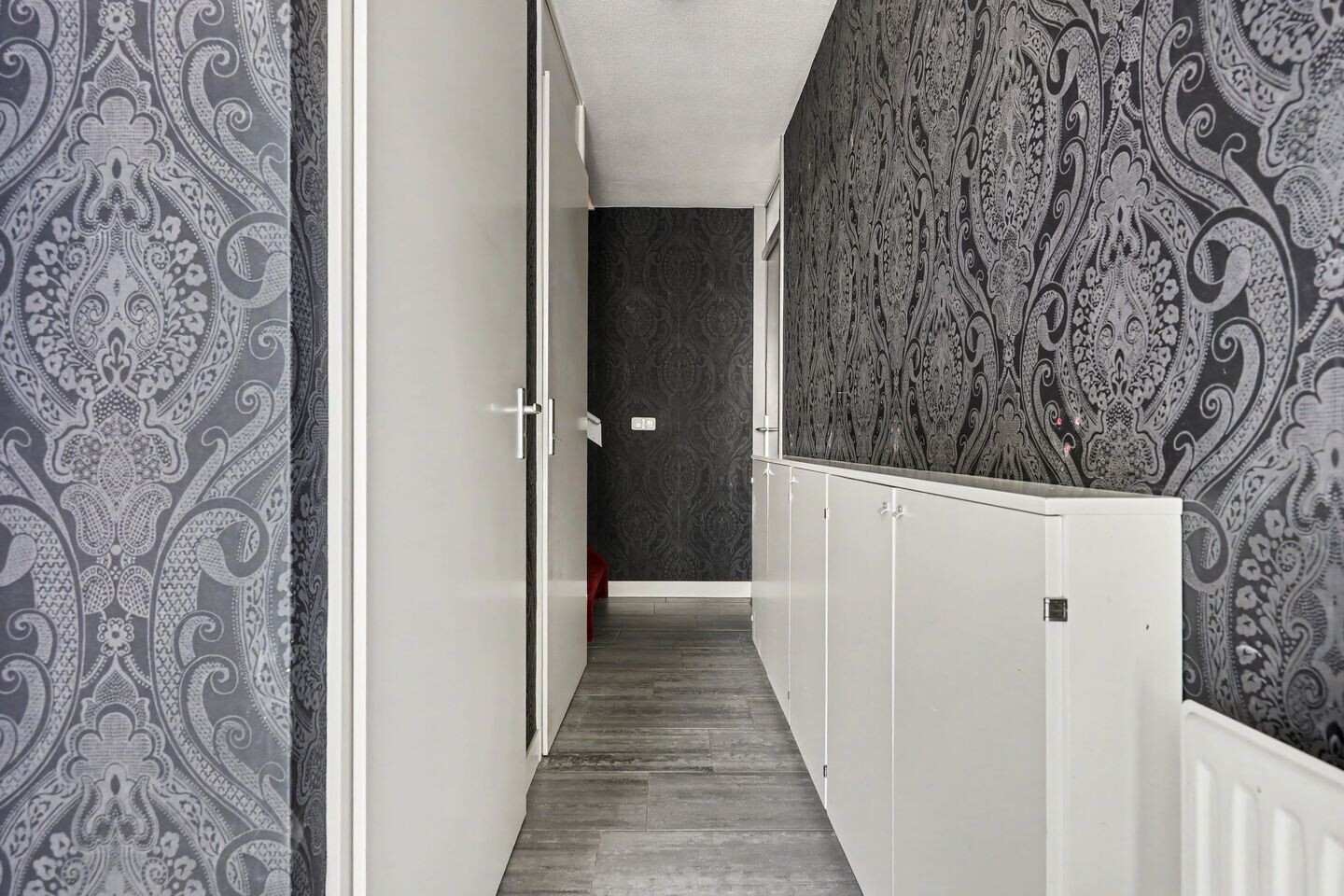 Tussenwoning te koop: Julie de Graaglaan 27, Enschede