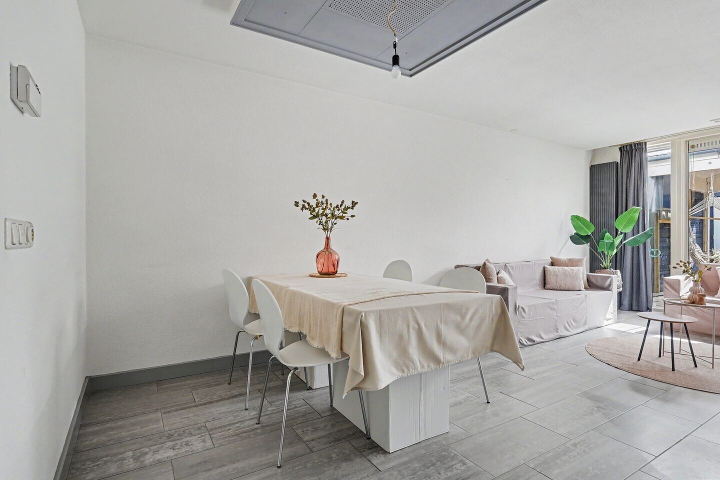 Tussenwoning te koop: Julie de Graaglaan 27, Enschede