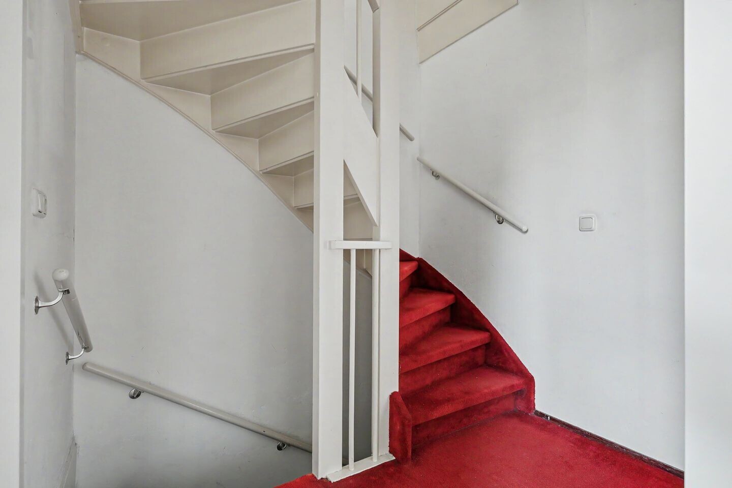 Tussenwoning te koop: Julie de Graaglaan 27, Enschede