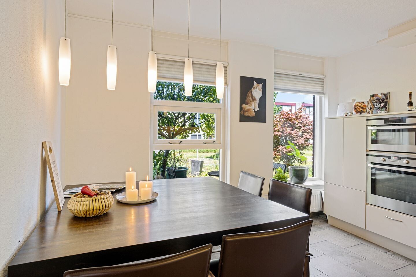 Tussenwoning te koop: Marie de Roodelaan 27, Enschede