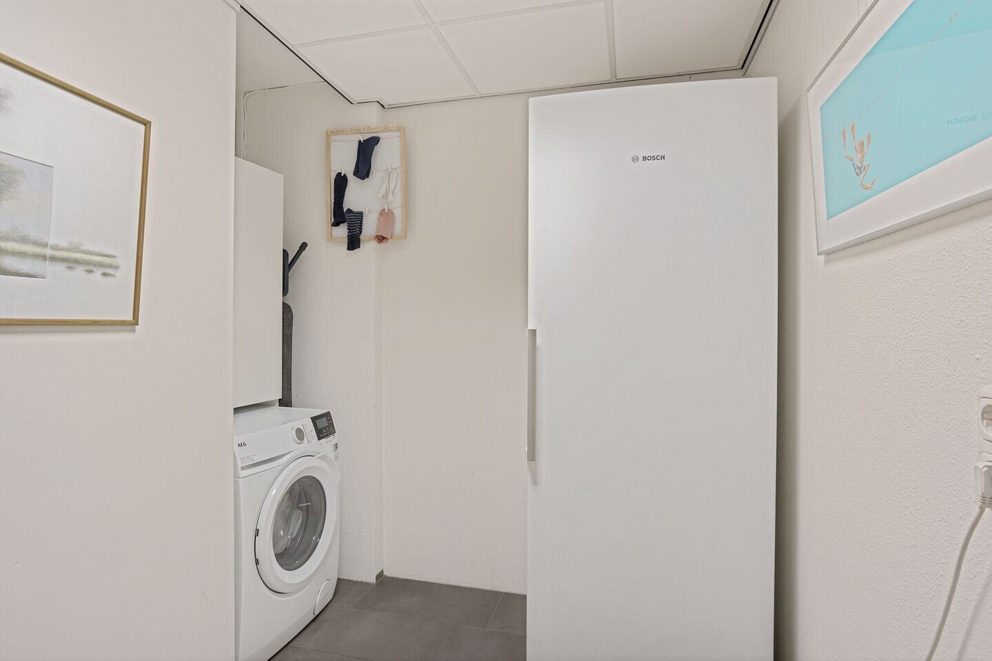 Tussenwoning te koop: Marie de Roodelaan 27, Enschede