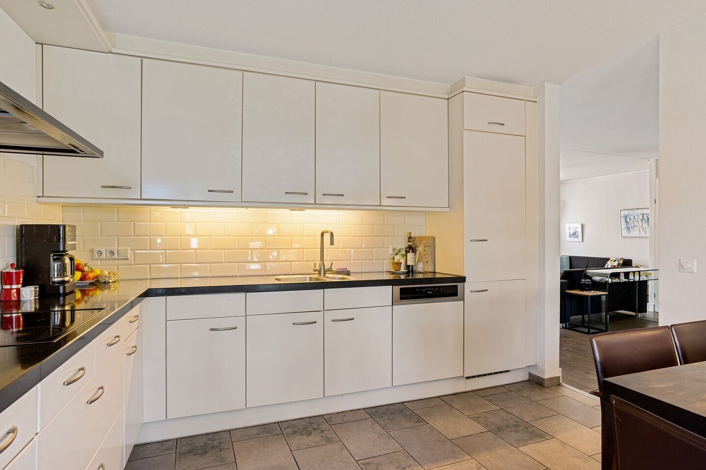 Tussenwoning te koop: Marie de Roodelaan 27, Enschede