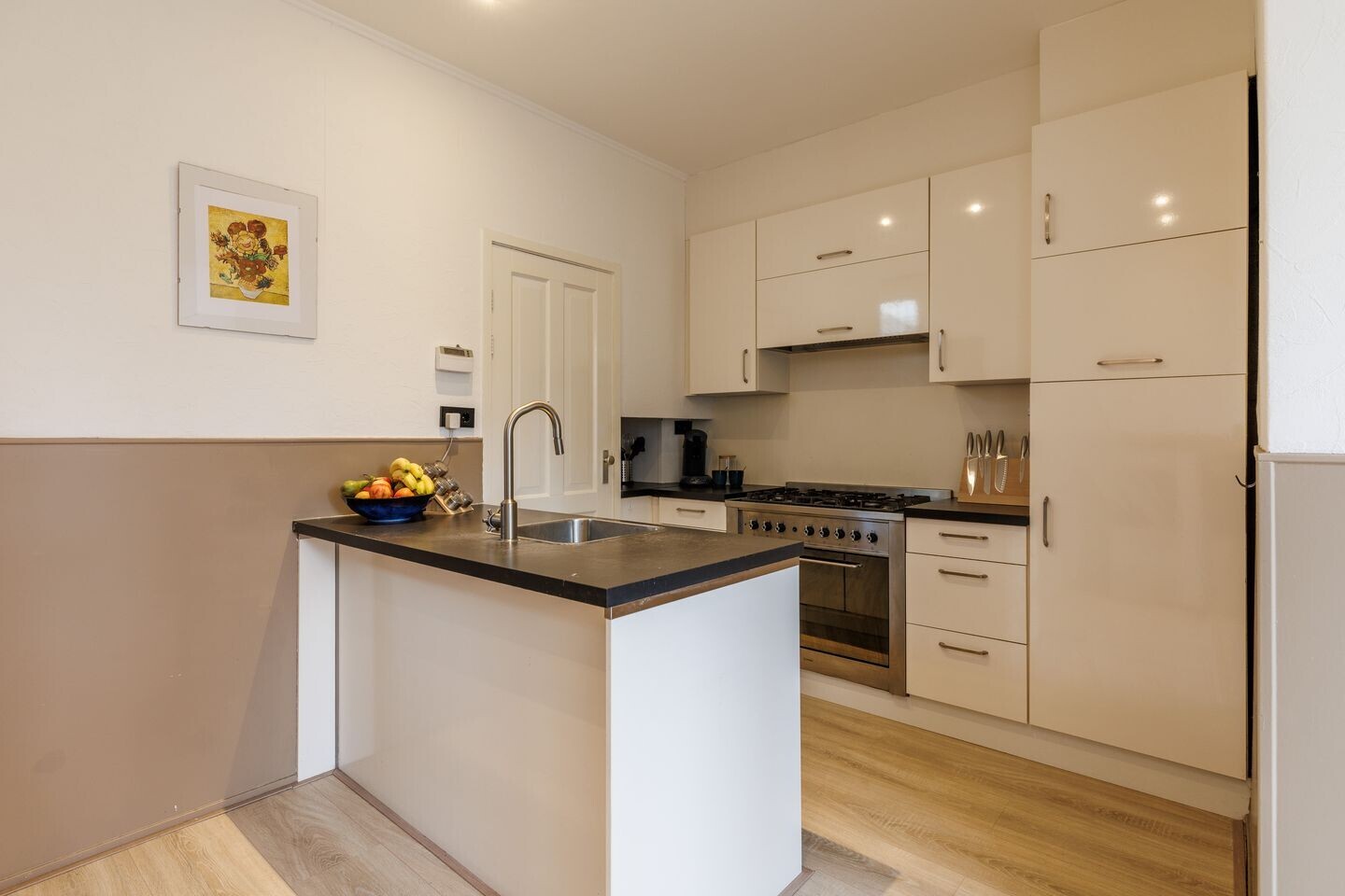 Hoekwoning te koop: Tomatenstraat 17, Enschede